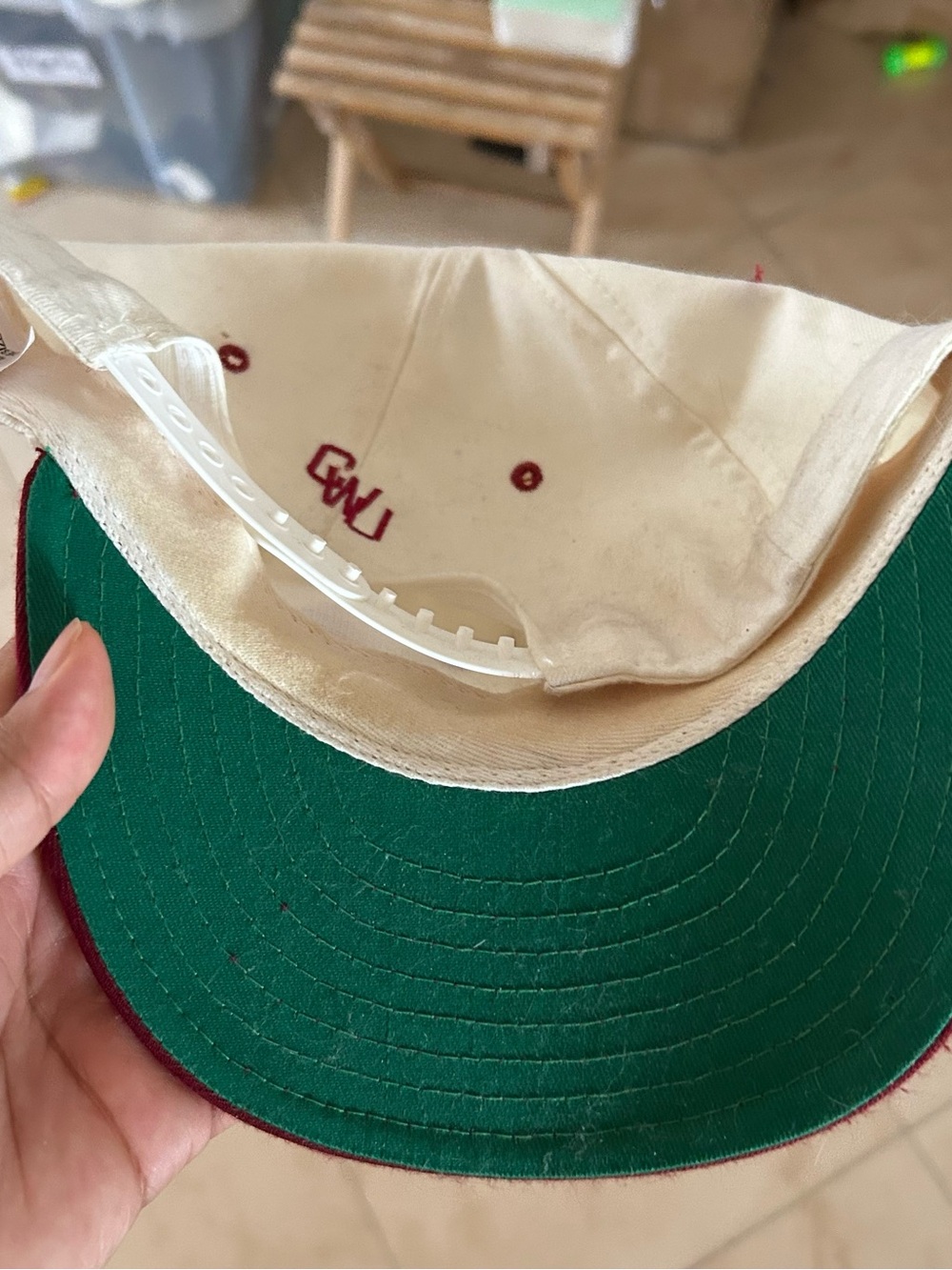 Cincinnati reds Two-Tone Cream and Maroon Baseball Cap with Embroidered C #96 - Picture 6 of 7
